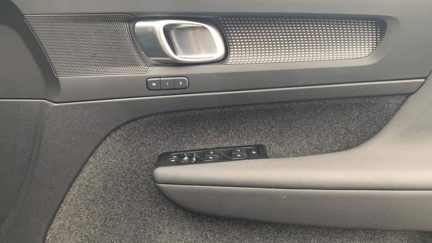 Used Volvo XC40 for sale - 77267062: Photo 29