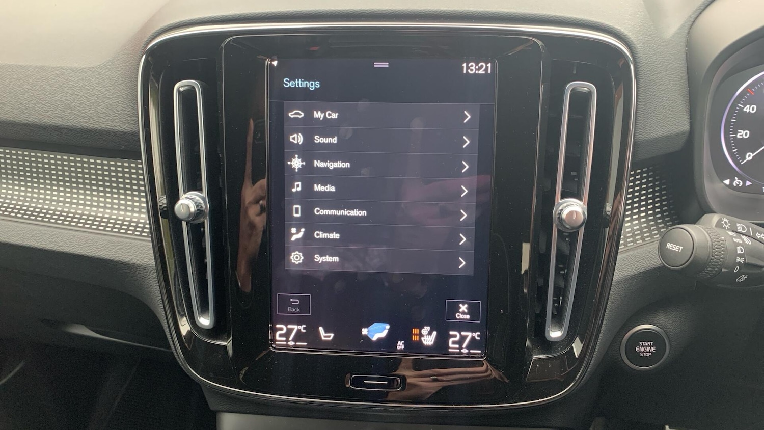 Used Volvo XC40 for sale - 77267062: Photo 39