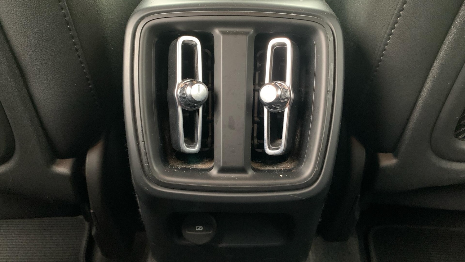 Used Volvo XC40 2022 for sale - 77625742: Photo 36