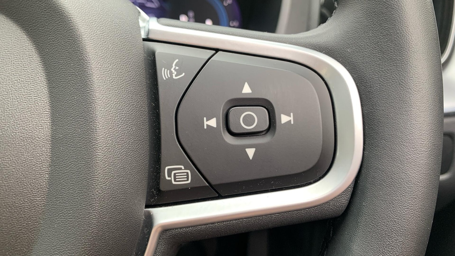 Used Volvo XC60 2022 for sale - 76753085: Photo 23