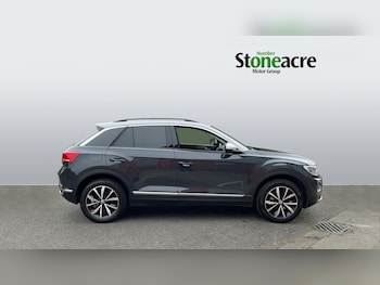 Used Volkswagen T-Roc 2020 for sale - 75884835: Photo