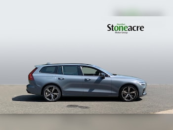 Used Volvo V60 2023 for sale - 79412554: Photo