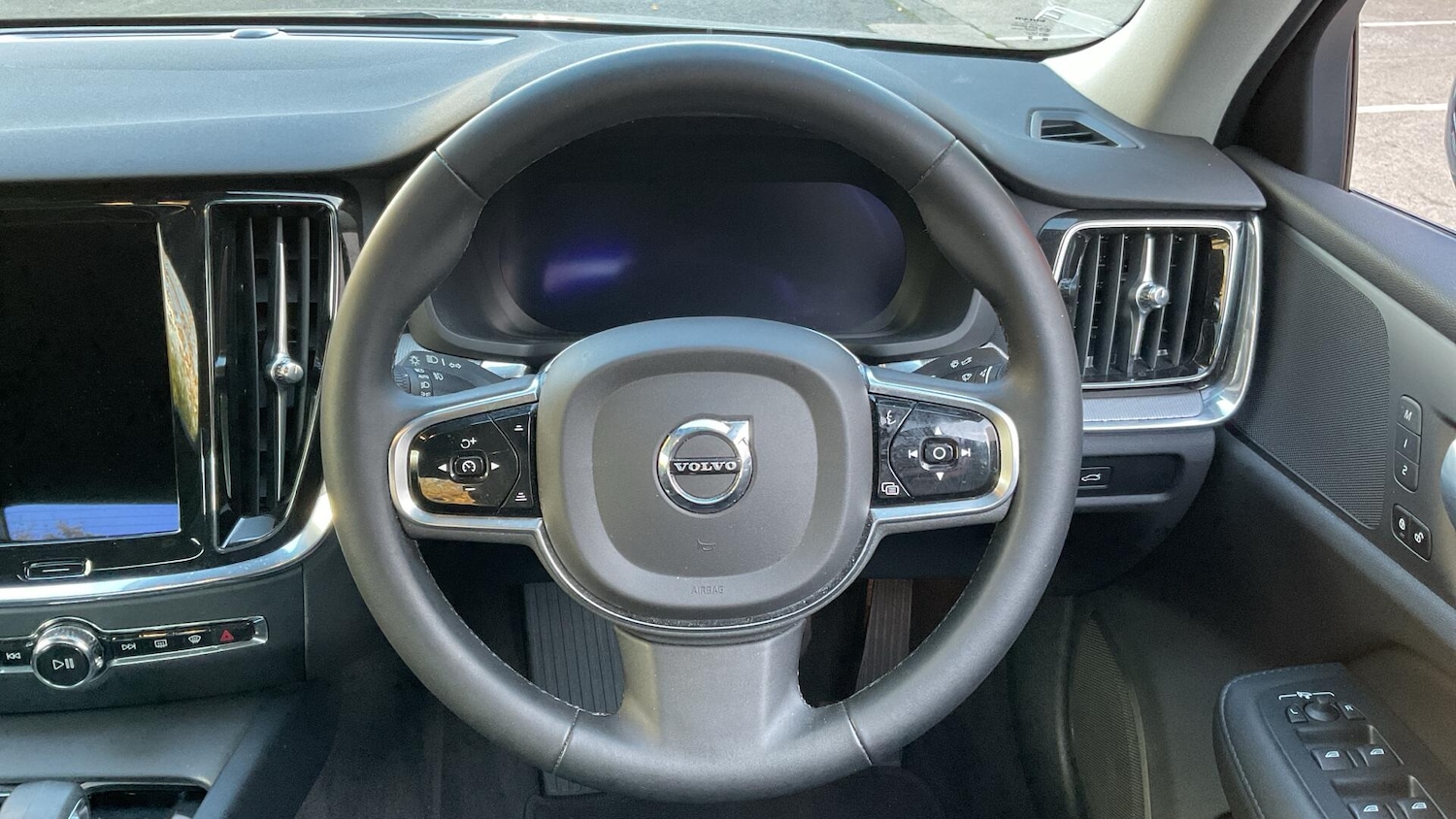 Used Volvo S60 2023 for sale - 76824982: Photo 11