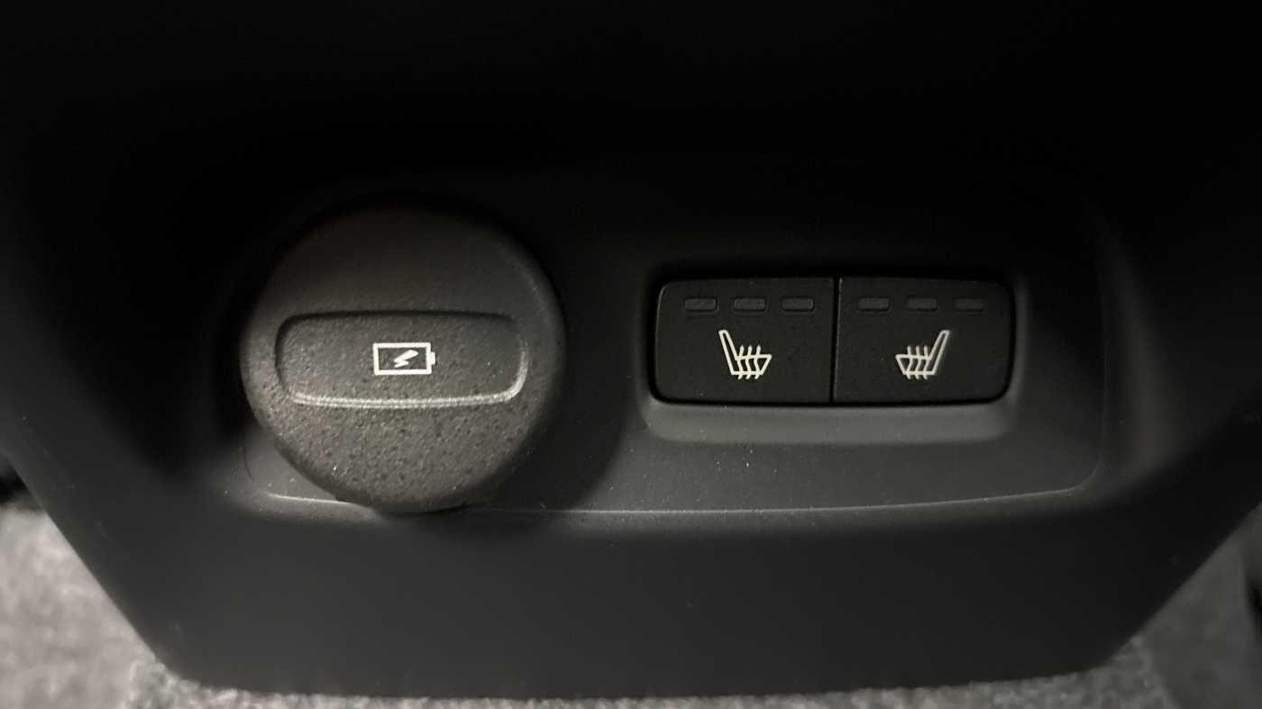 Used Volvo XC40 2024 for sale - 76753312: Photo 18