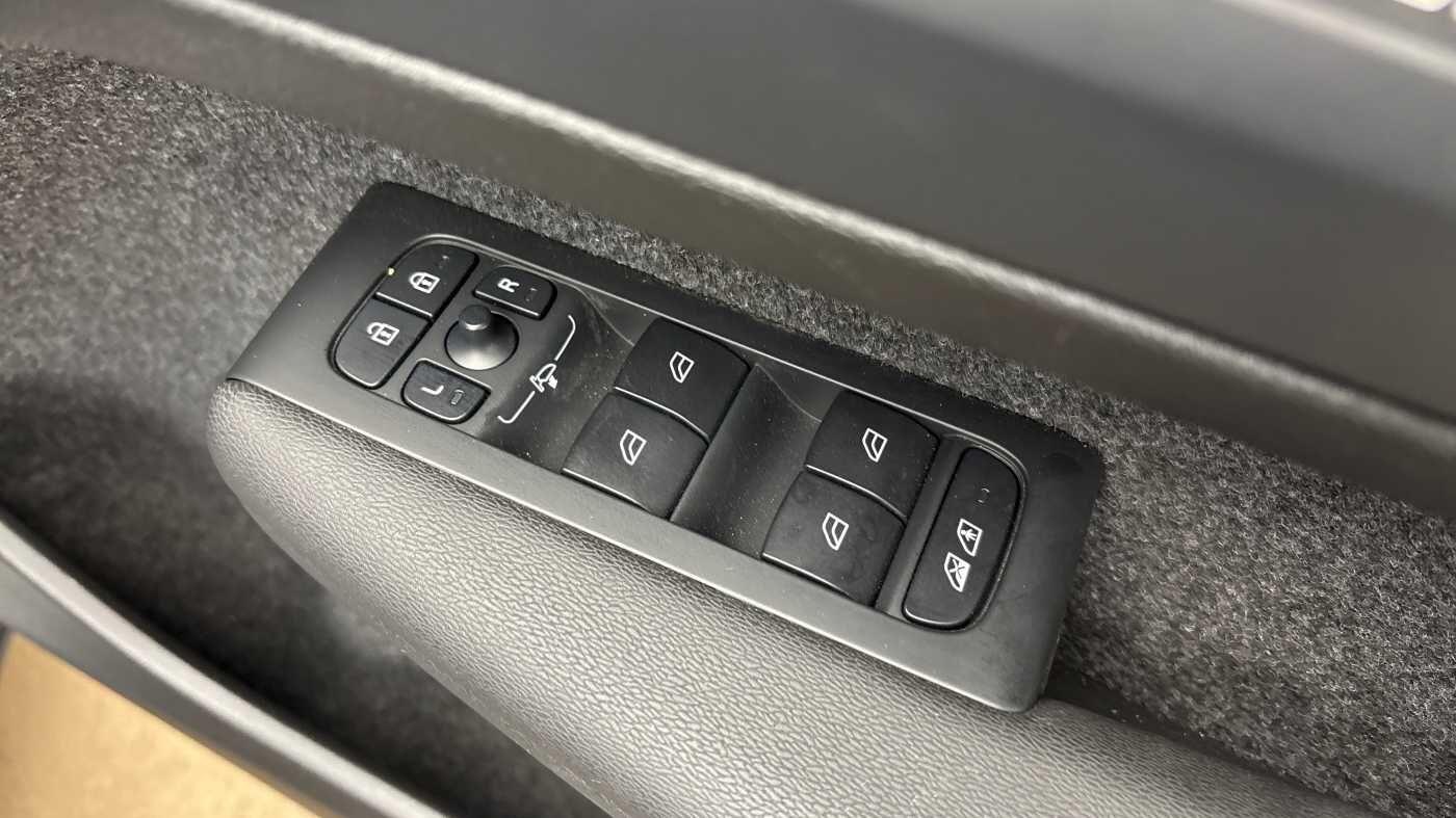 Used Volvo XC40 2024 for sale - 76753312: Photo 26