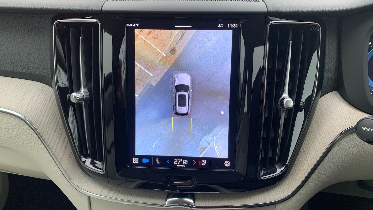 Used Volvo XC60 2023 for sale - 77266995: Photo 19