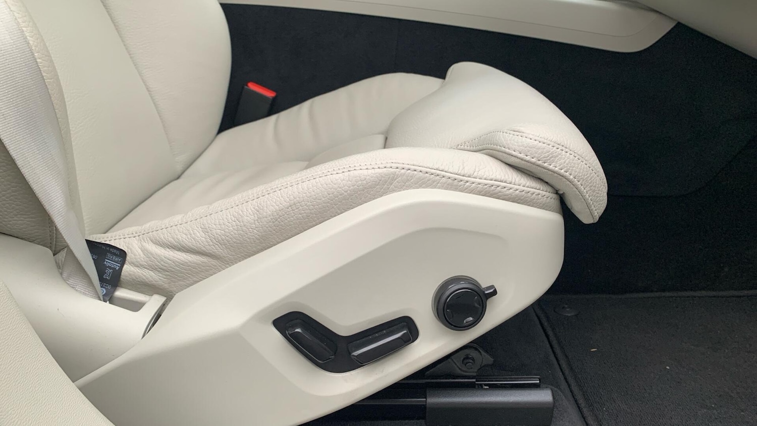 Used Volvo XC60 2023 for sale - 77266995: Photo 30