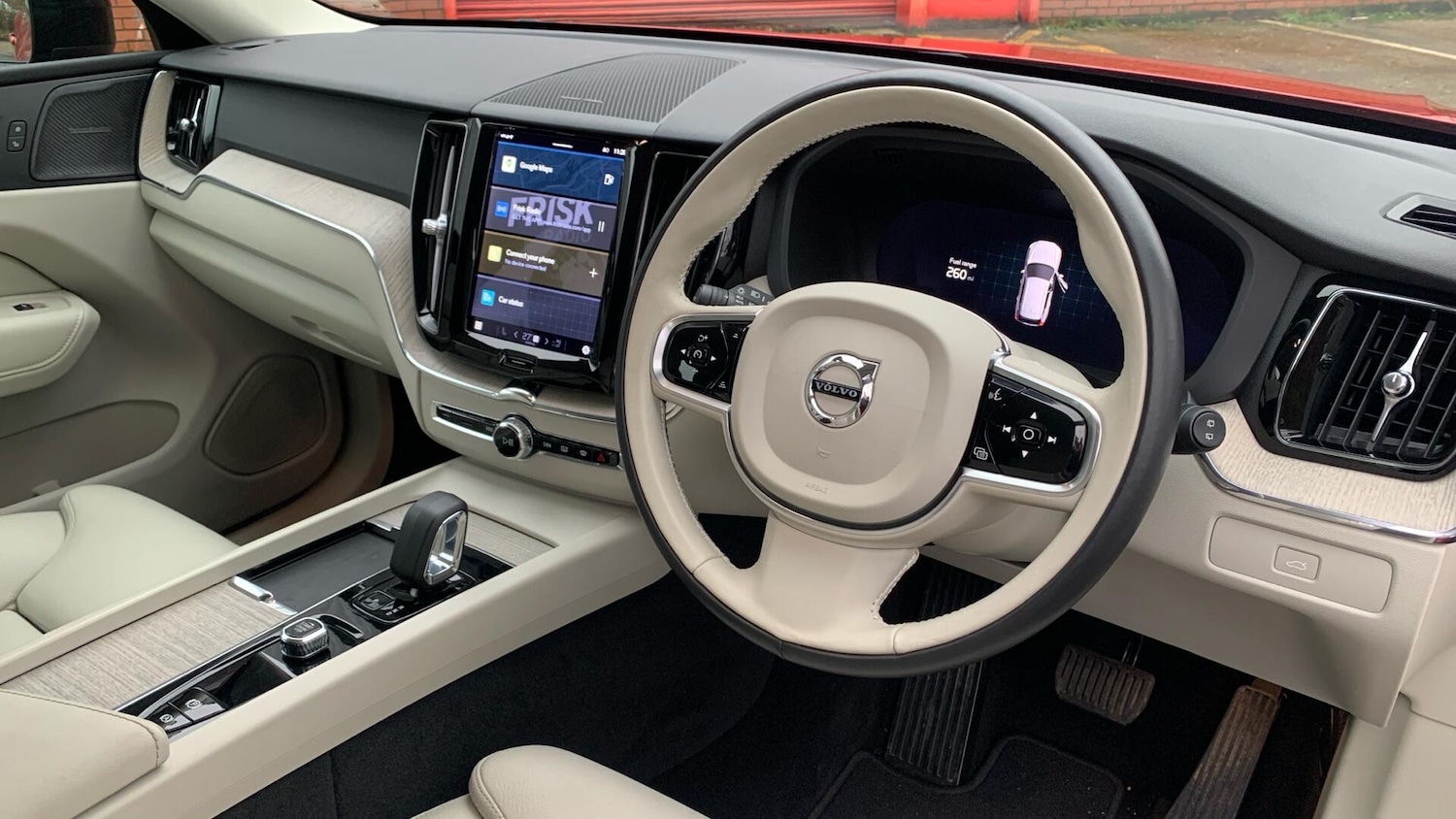 Used Volvo XC60 2023 for sale - 77266995: Photo 4