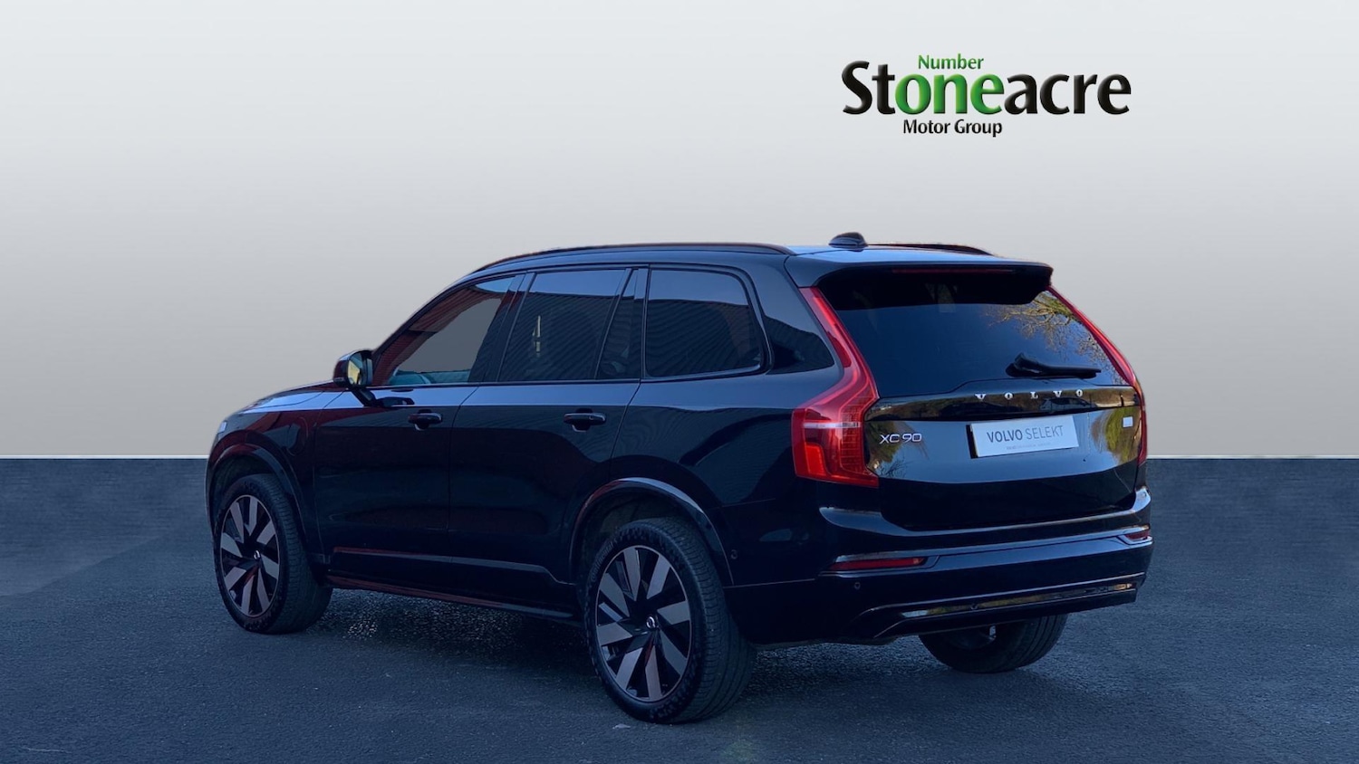 Used Volvo XC90 2024 for sale - 76551045: Photo 2