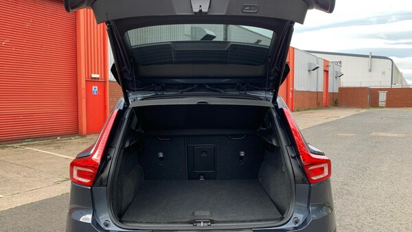 Used Volvo XC40 2022 for sale - 76295768: Photo 14
