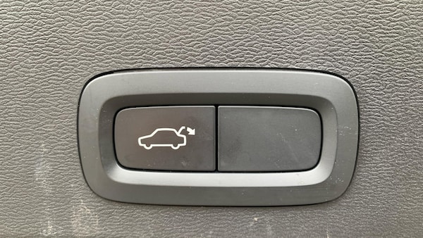 Used Volvo XC40 2022 for sale - 76295768: Photo 36