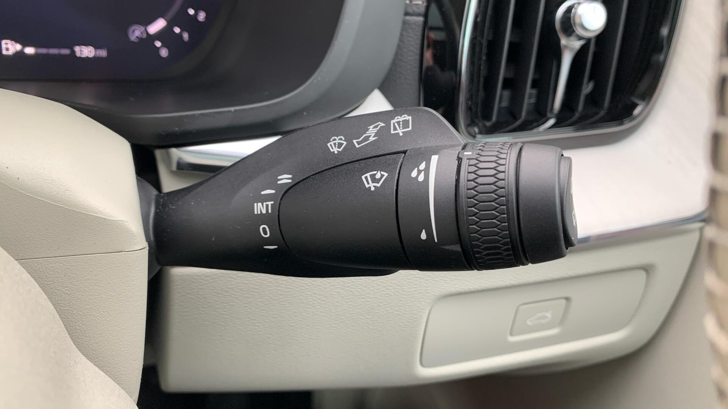 Used Volvo XC60 for sale - 77625998: Photo 23