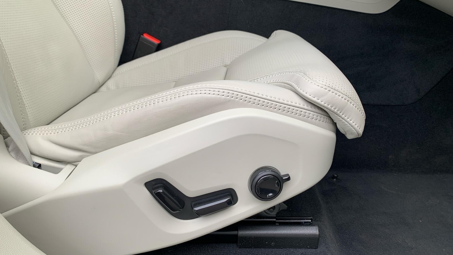 Used Volvo XC60 for sale - 77625998: Photo 30