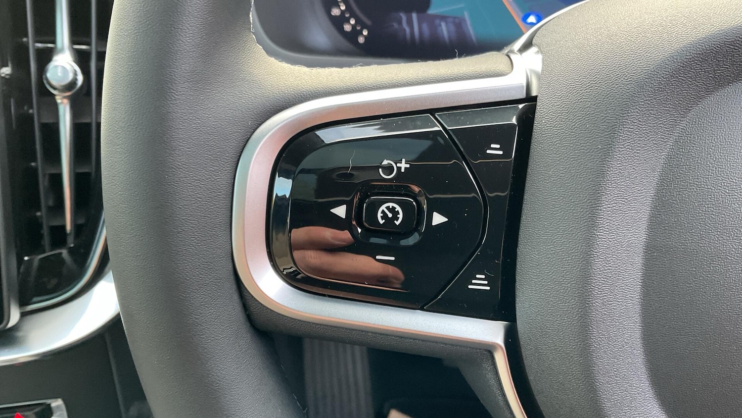 Used Volvo XC90 2025 for sale - 76832143: Photo 21