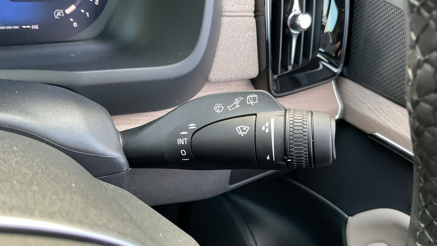 Used Volvo XC90 2025 for sale - 76832143: Photo 23