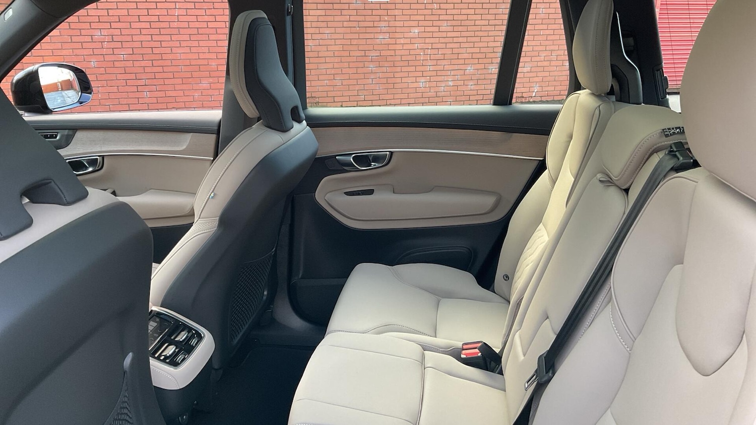 Used Volvo XC90 2025 for sale - 76832143: Photo 33