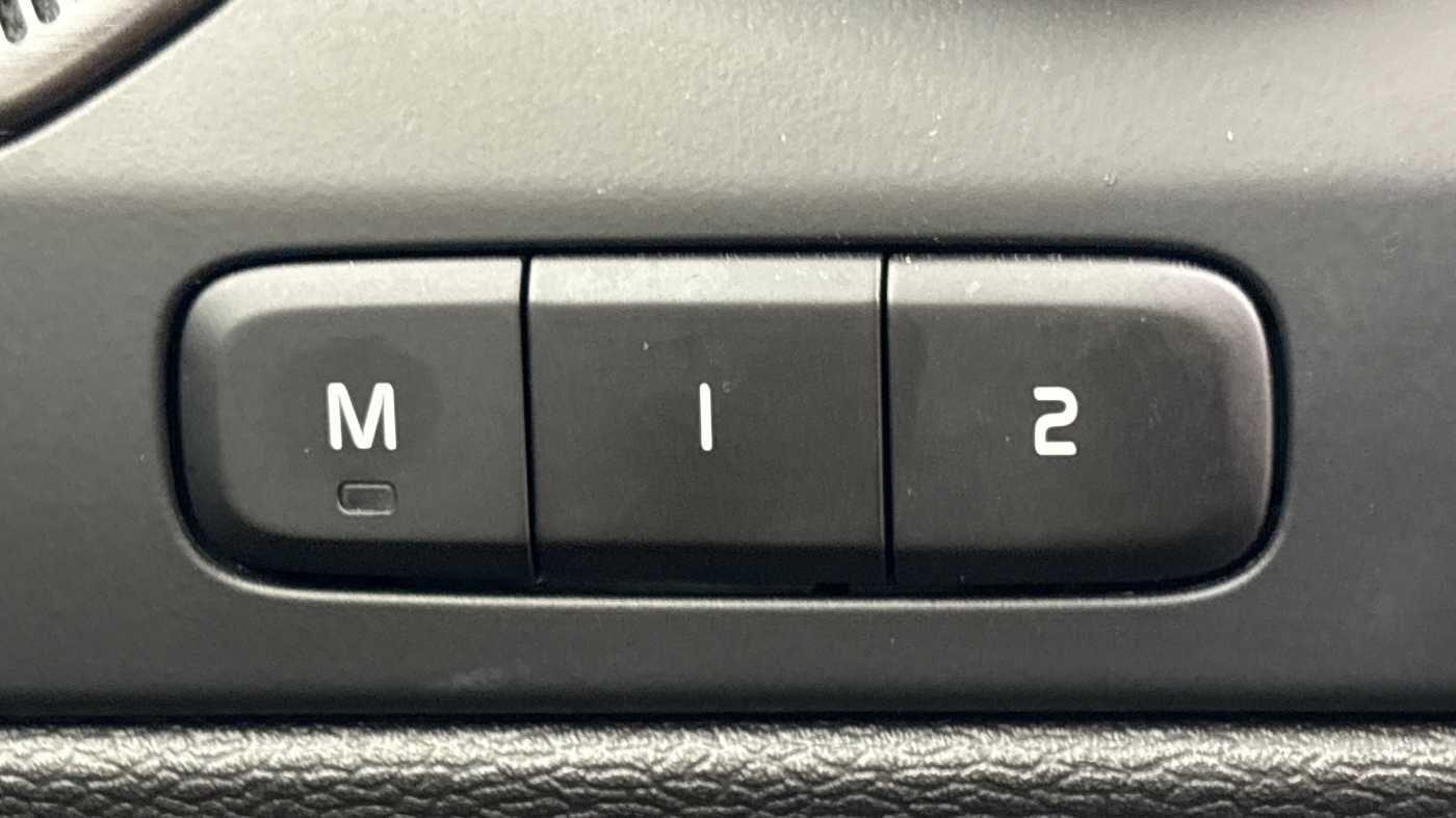 Used Volvo XC40 2025 for sale - 76550382: Photo 18