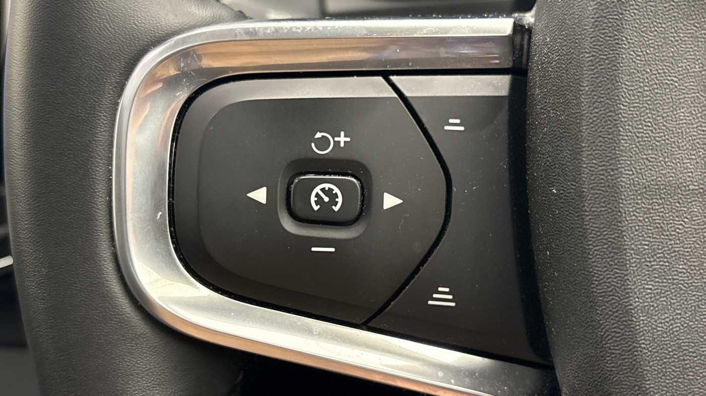 Used Volvo XC40 2025 for sale - 76550382: Photo 22