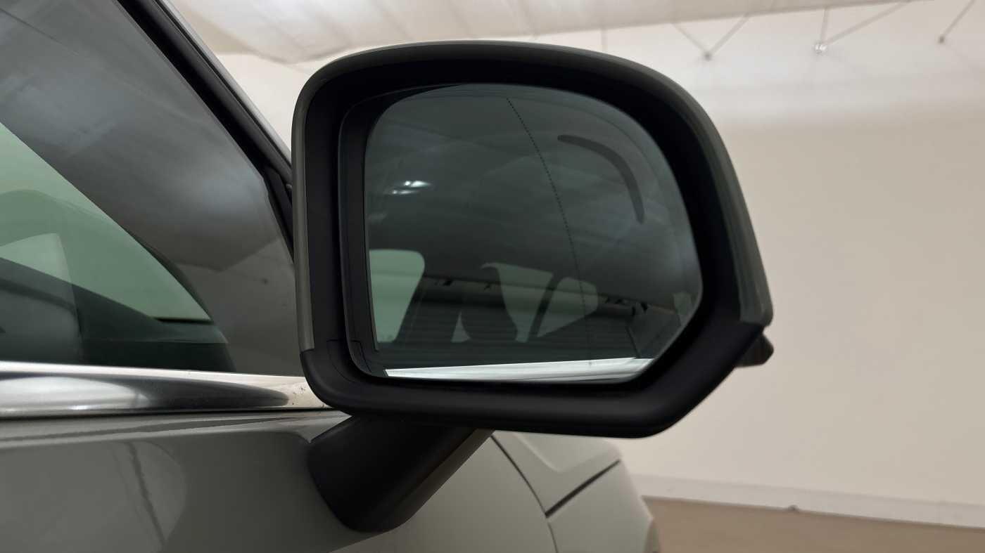 Used Volvo XC40 2025 for sale - 76550382: Photo 37