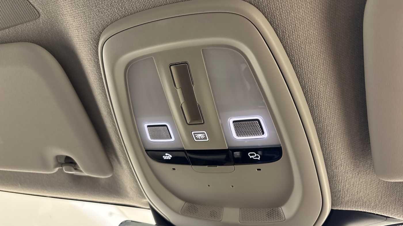 Used Volvo XC40 2025 for sale - 76550382: Photo 43