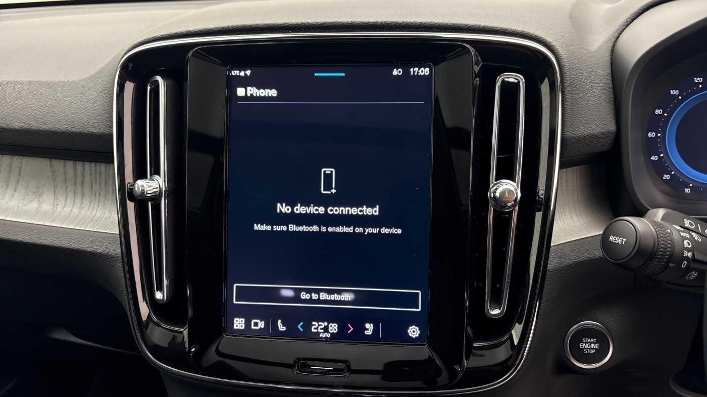 Used Volvo XC40 2025 for sale - 76825192: Photo 31