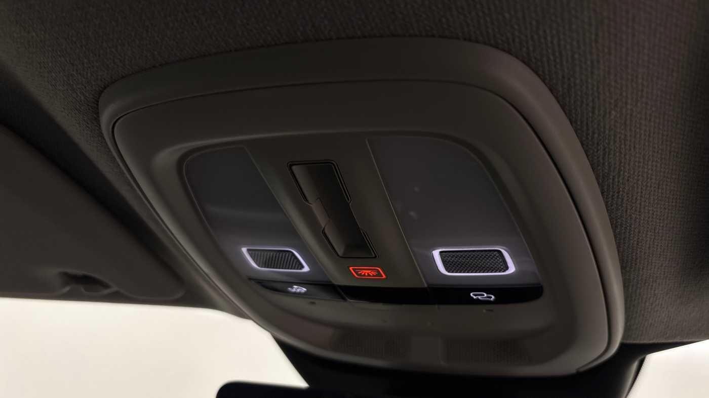 Used Volvo XC40 2025 for sale - 76825192: Photo 43