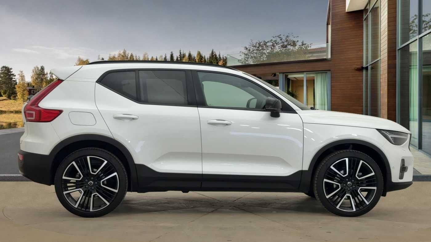 Used Volvo XC40 2025 for sale - 76825192: Photo 9