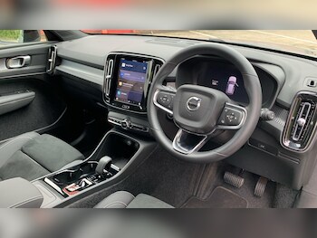 Used Volvo XC40 2024 for sale - 75941039: Photo