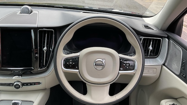 Used Volvo XC60 2024 for sale - 75720638: Photo 10
