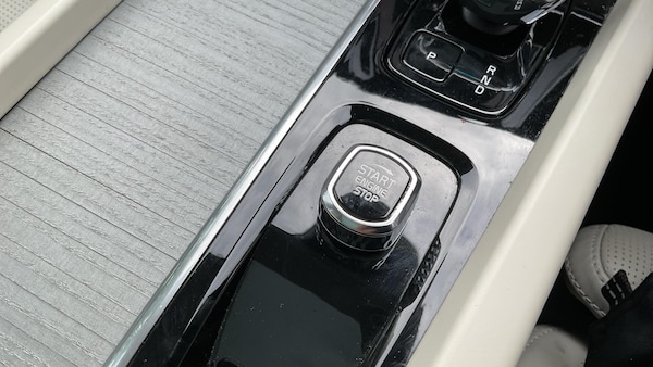Used Volvo XC60 2024 for sale - 75720638: Photo 27
