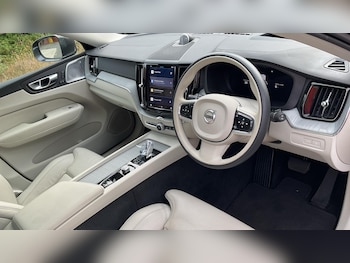 Used Volvo XC60 2024 for sale - 75720638: Photo