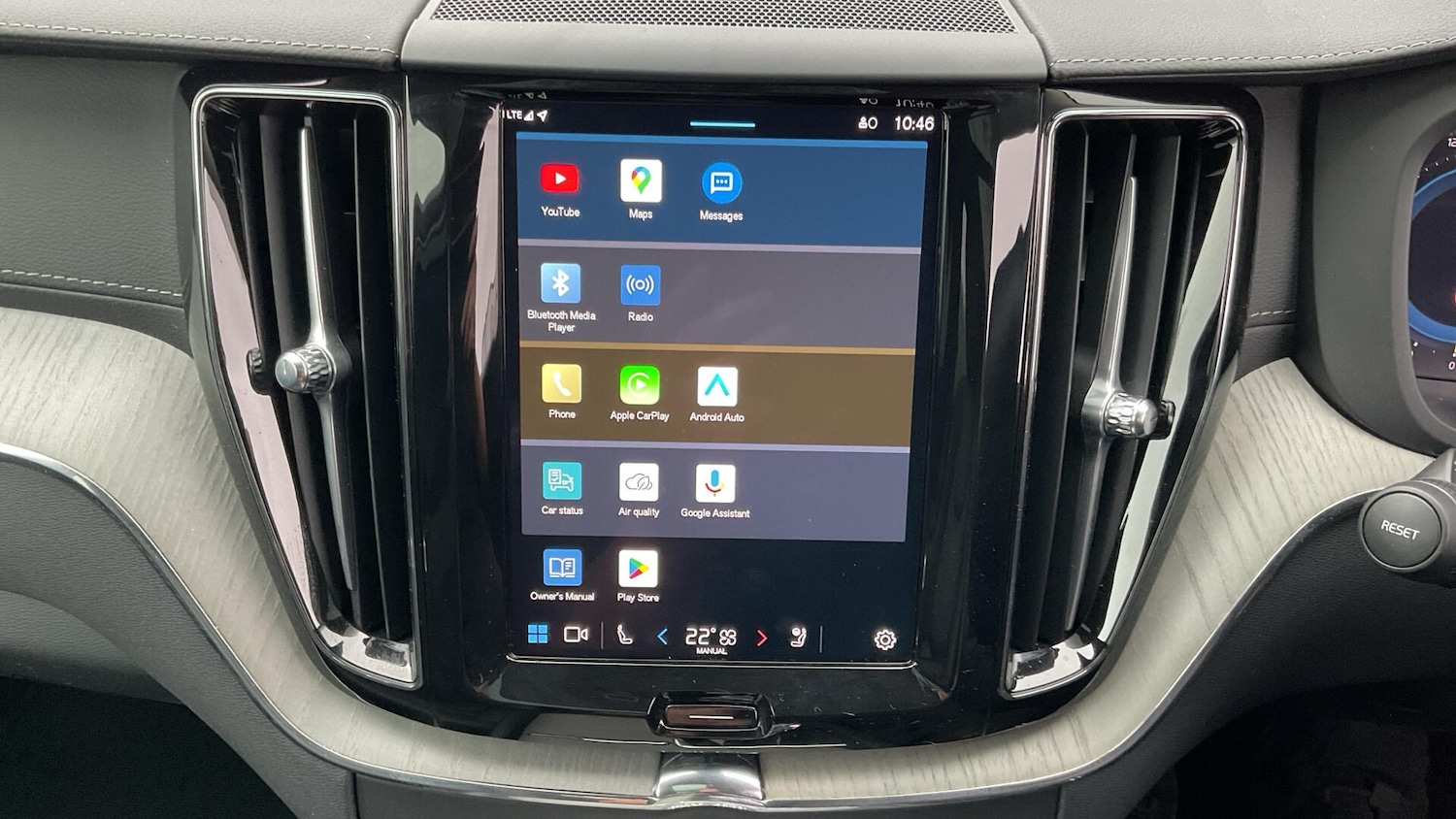 Used Volvo XC60 2024 for sale - 76700624: Photo 13