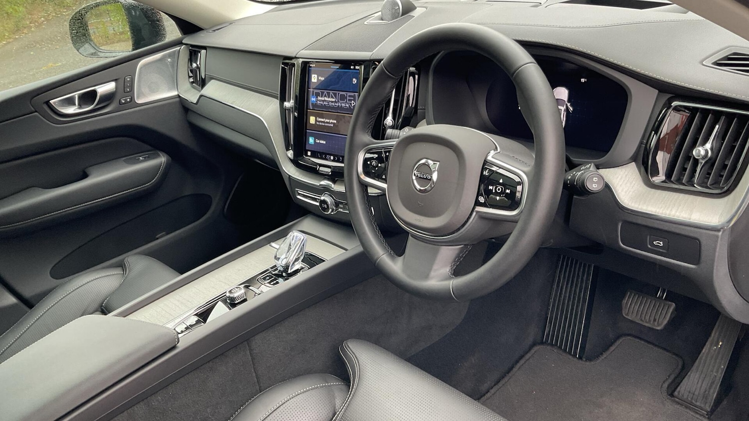 Used Volvo XC60 2024 for sale - 76700624: Photo 5