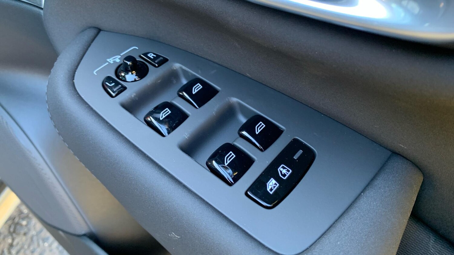 Used Volvo XC90 2025 for sale - 76432823: Photo 24