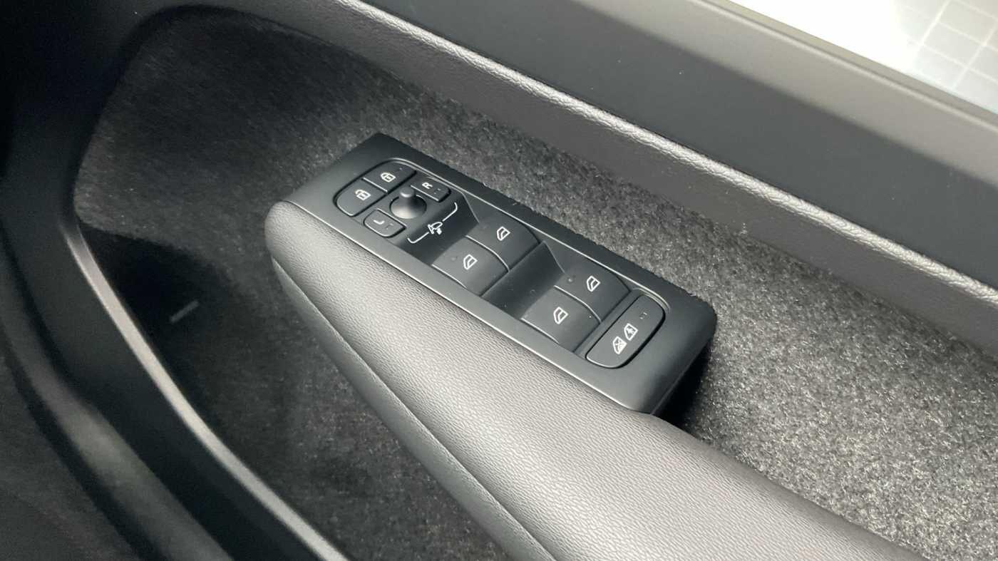 Used Volvo XC40 for sale - 77738716: Photo 17