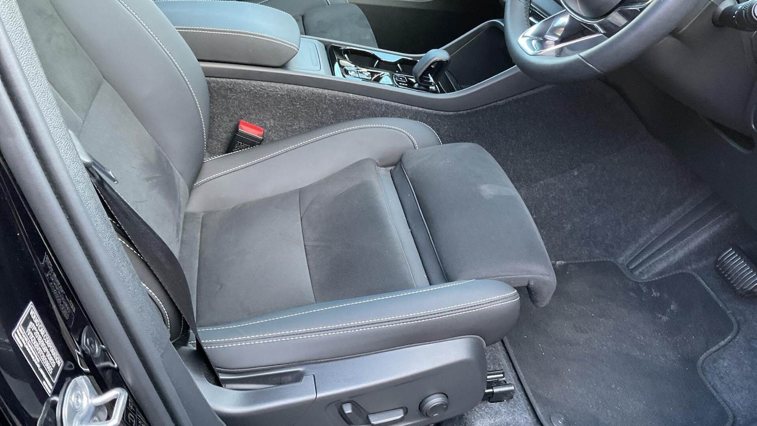 Used Volvo XC40 2025 for sale - 76824626: Photo 31