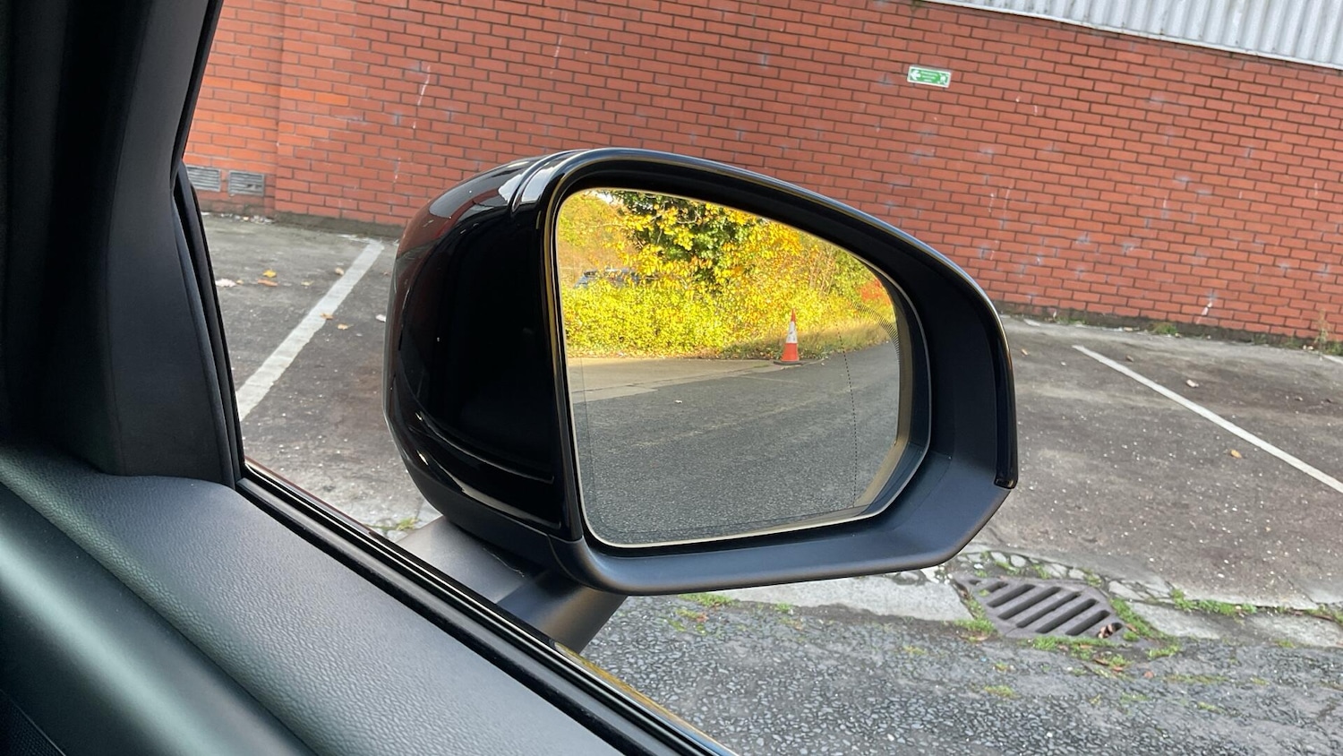 Used Volvo XC40 2025 for sale - 76824626: Photo 33