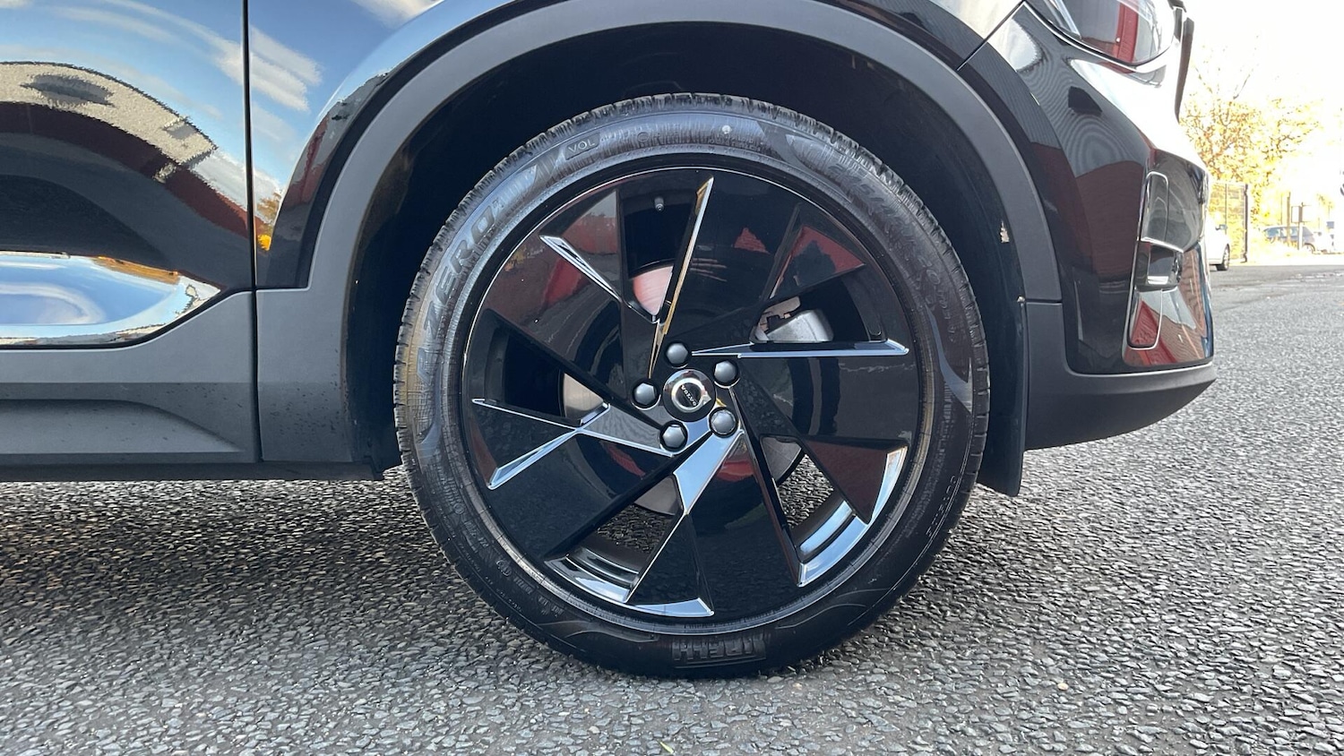 Used Volvo XC40 2025 for sale - 76824626: Photo 9