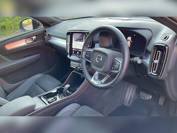 Used Volvo XC40 2025 for sale - 79191979: Photo