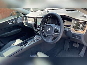 Used Volvo XC60 2023 for sale - 79213226: Photo