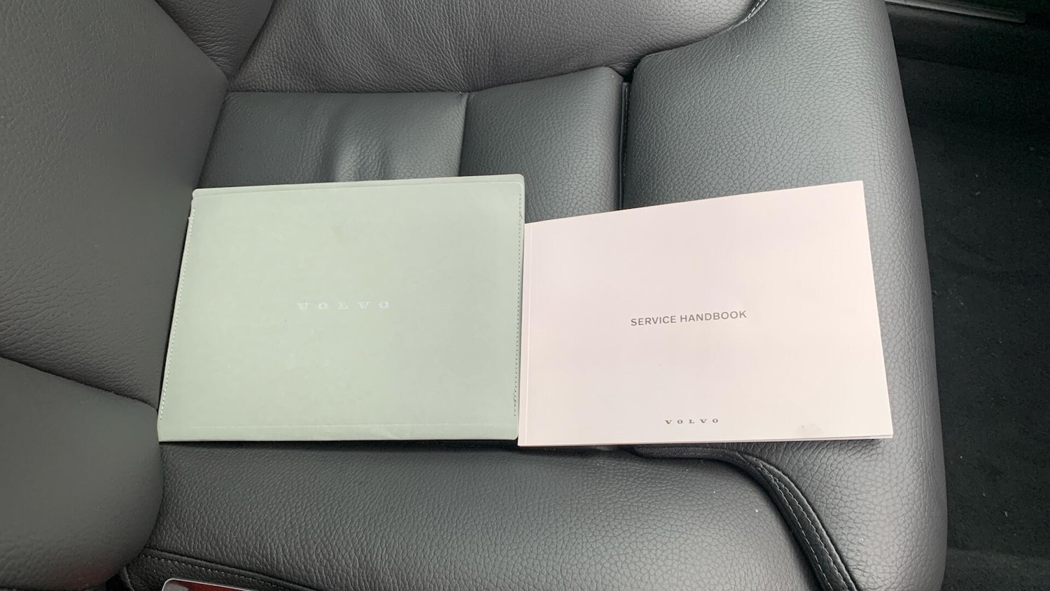 Used Volvo V60 2024 for sale - 76337261: Photo 15