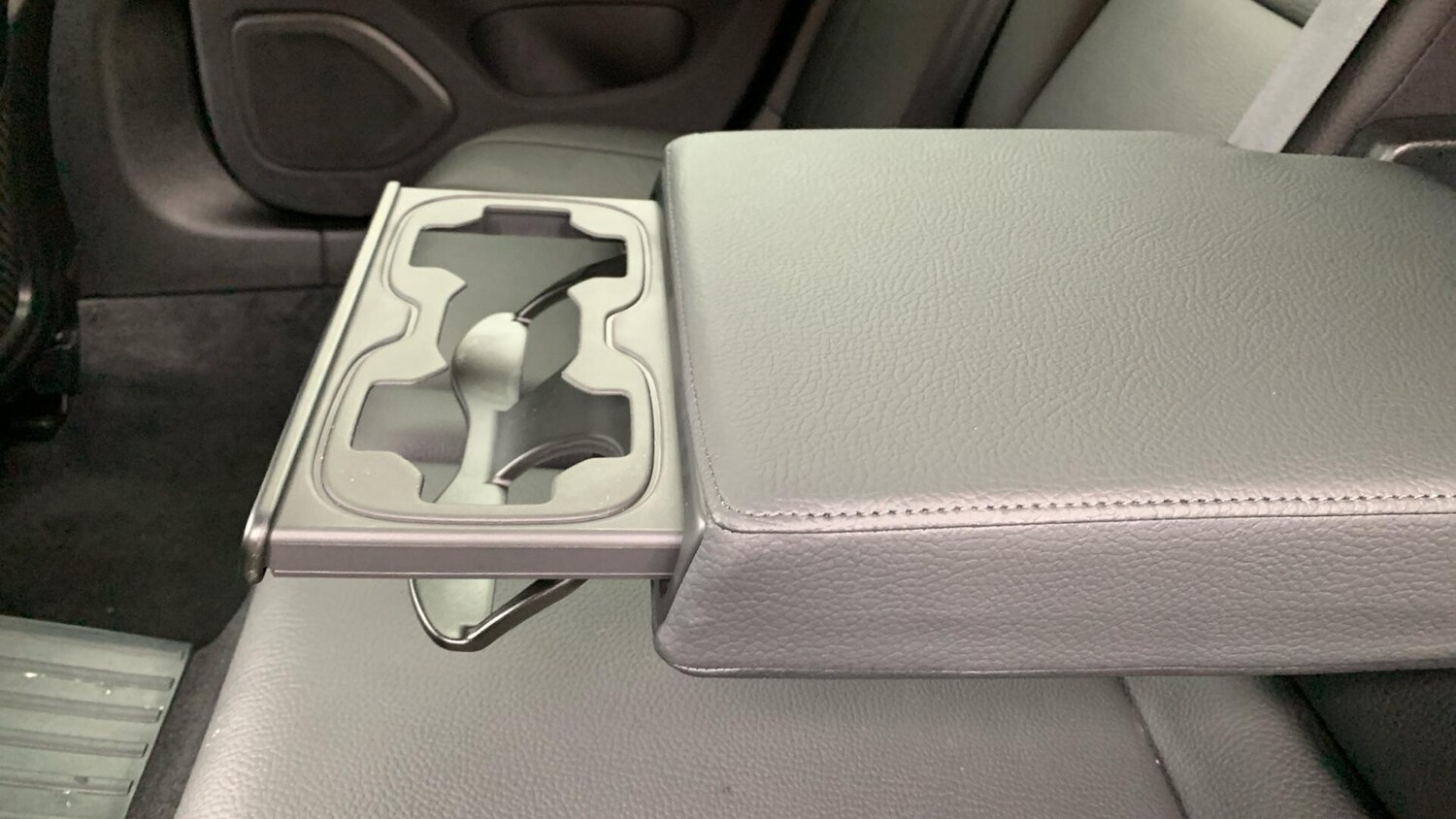 Used Volvo V60 2024 for sale - 76337261: Photo 35