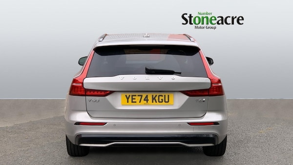 Used Volvo V60 2024 for sale - 76337261: Photo 7