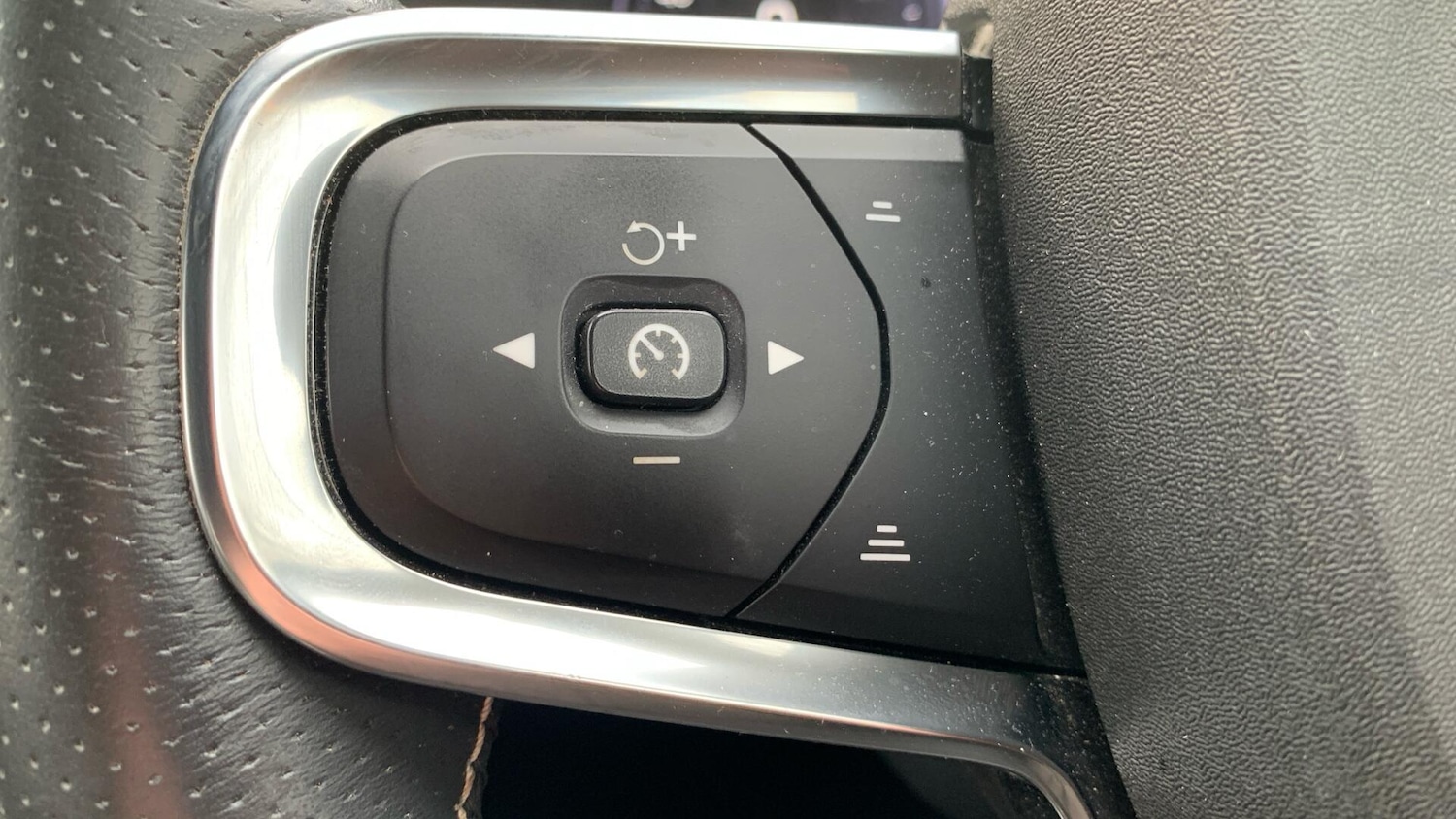 Used Volvo XC40 2020 for sale - 77524747: Photo 21