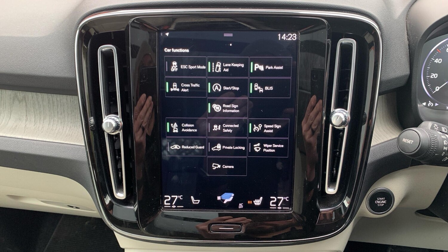 Used Volvo XC40 2019 for sale - 77468567: Photo 17