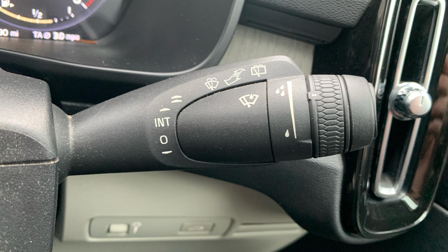 Used Volvo XC40 2019 for sale - 77468567: Photo 23