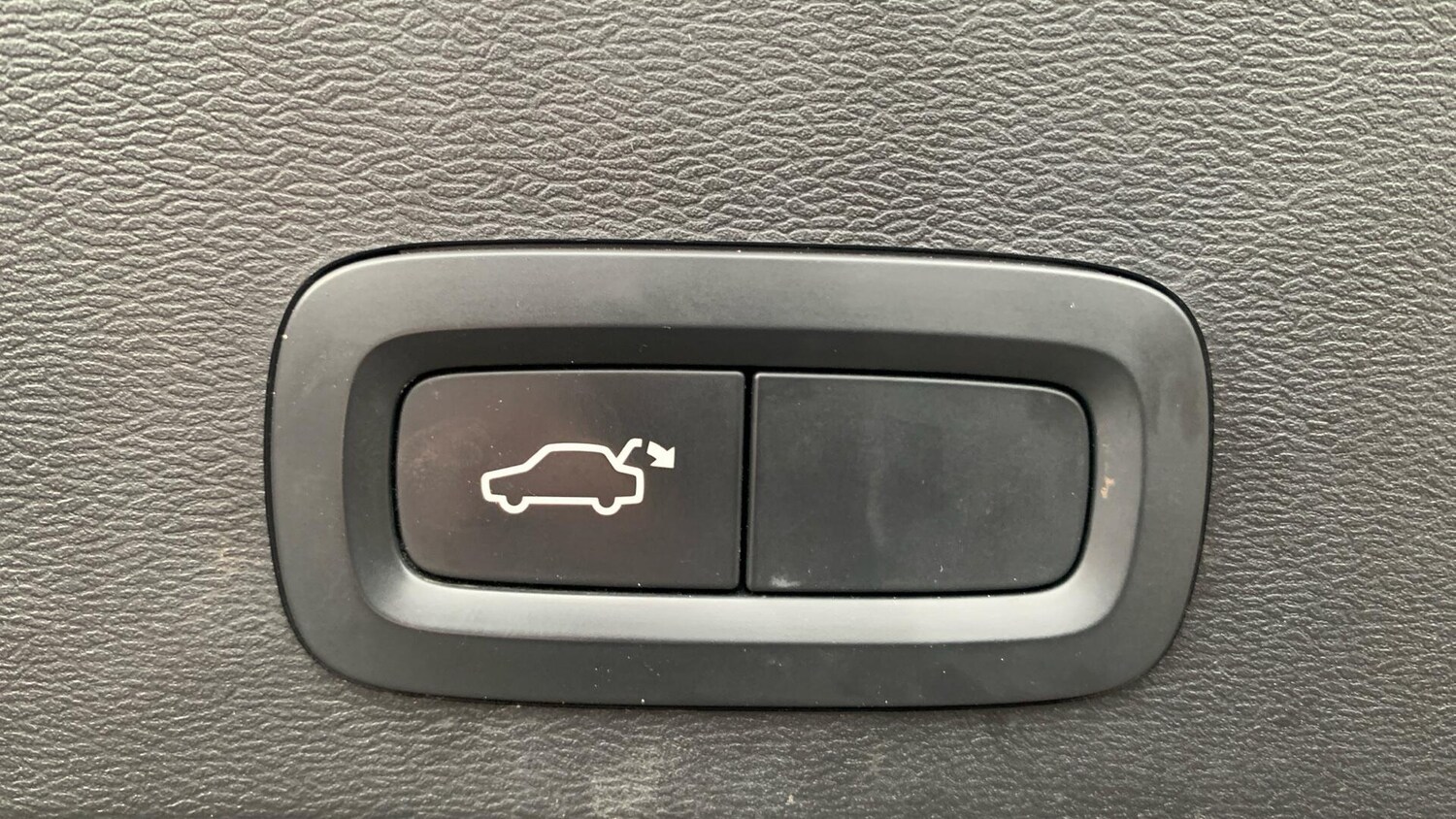 Used Volvo XC40 2019 for sale - 77468567: Photo 35