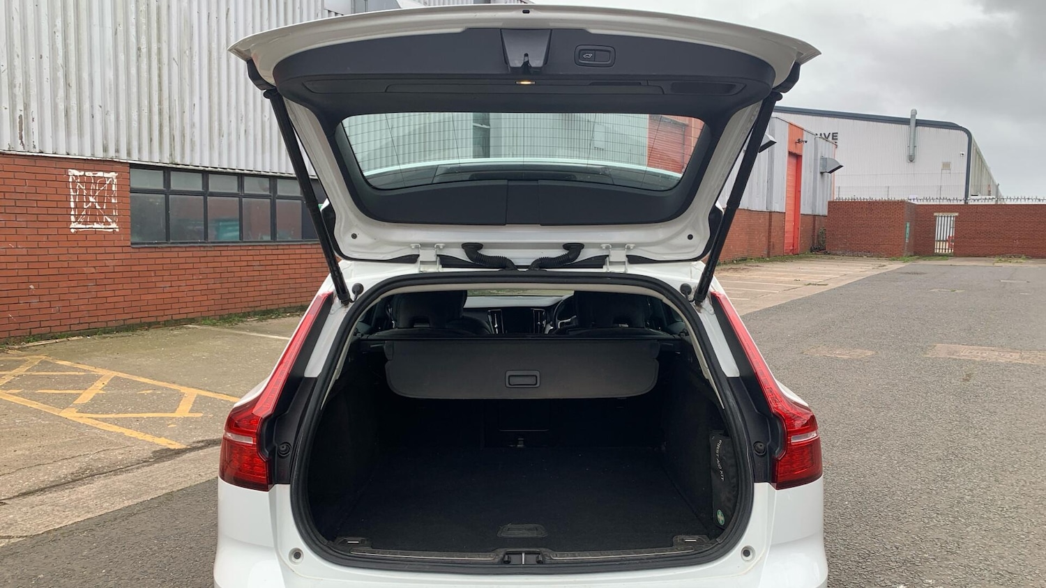 Used Volvo V60 for sale - 77657939: Photo 13