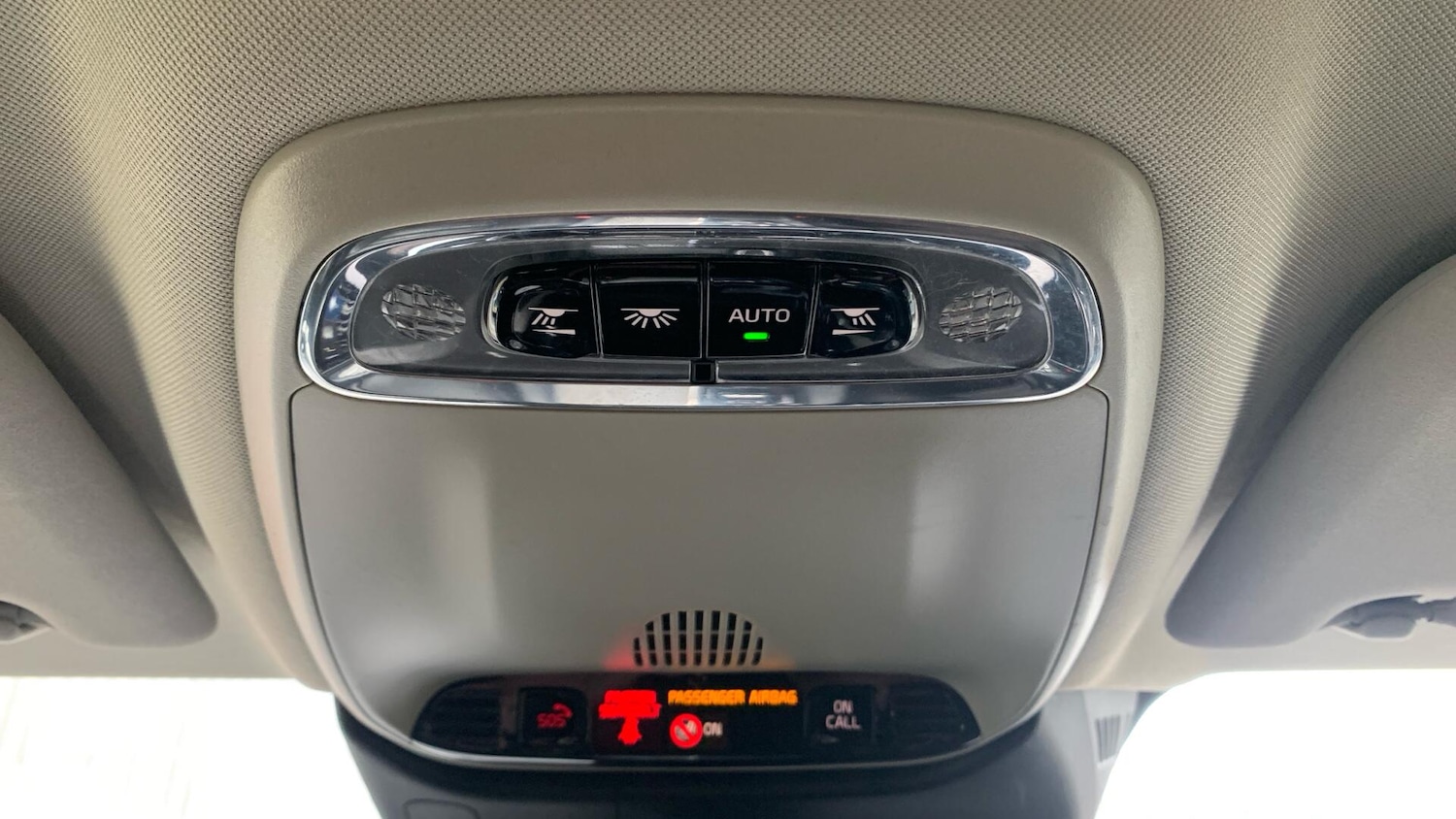 Used Volvo V60 for sale - 77657939: Photo 28