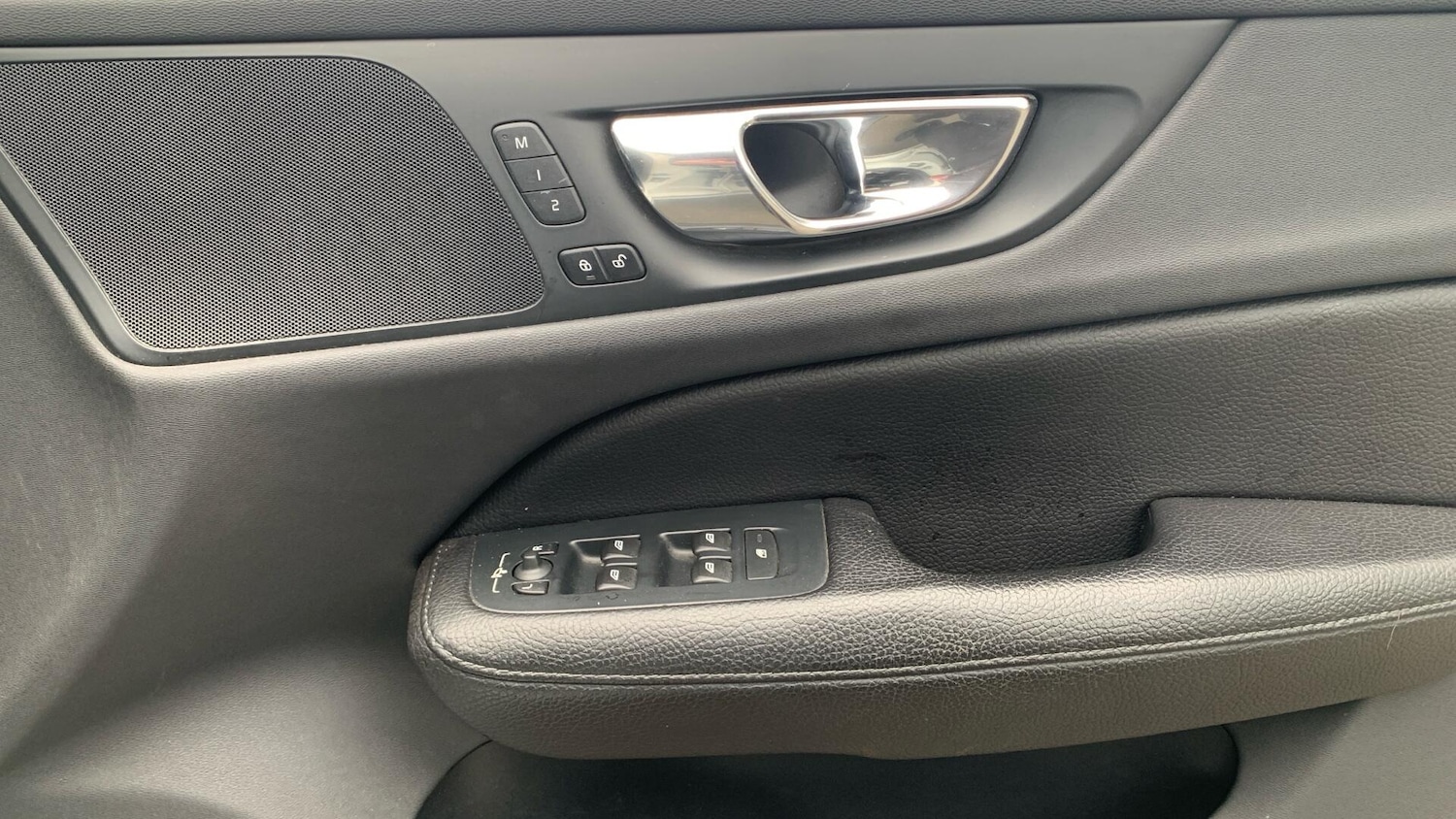 Used Volvo V60 for sale - 77657939: Photo 29